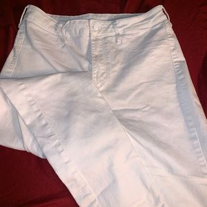 White High Waisted Jeans